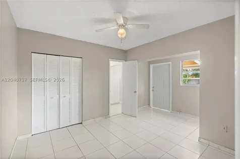 491 W 35th Place Hialeah FL 33012