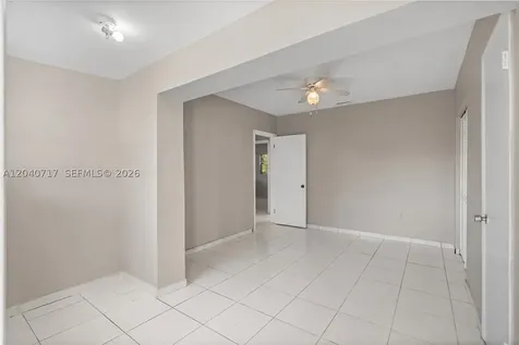 491 W 35th Place Hialeah FL 33012