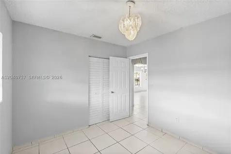 491 W 35th Place Hialeah FL 33012