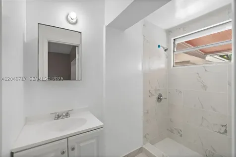 491 W 35th Place Hialeah FL 33012
