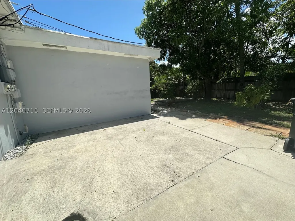 1645 NW 6th Avenue Fort Lauderdale FL 33311
