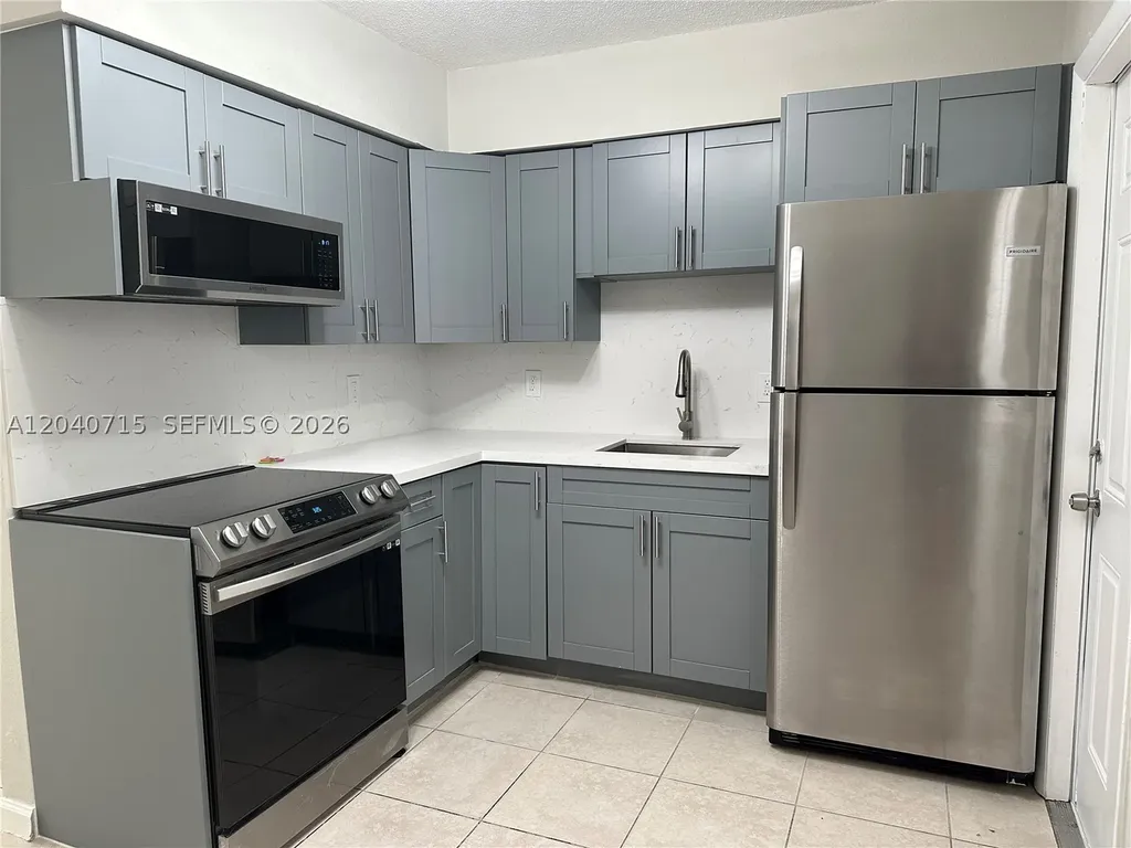 1645 NW 6th Avenue Fort Lauderdale FL 33311