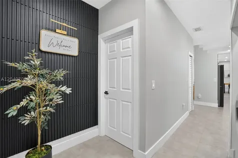 21462 SW 91st Avenue Cutler Bay FL 33189