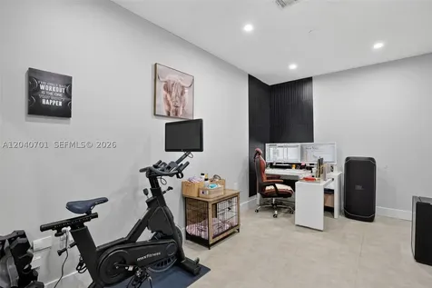 21462 SW 91st Avenue Cutler Bay FL 33189