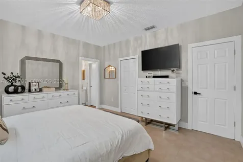 21462 SW 91st Avenue Cutler Bay FL 33189