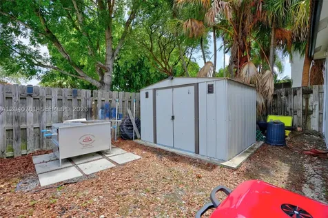 21462 SW 91st Avenue Cutler Bay FL 33189