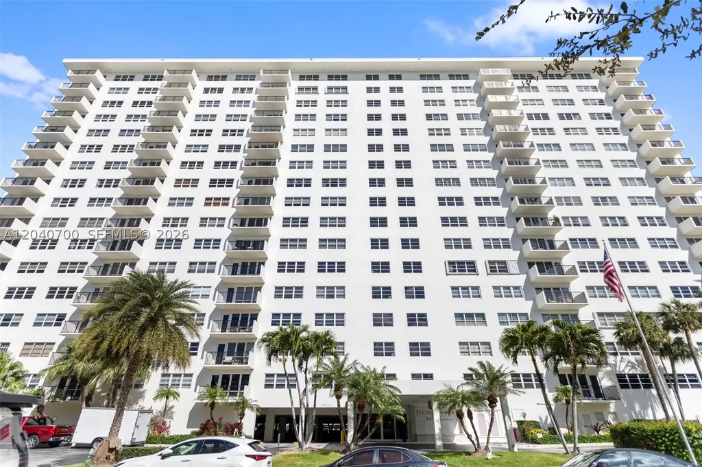 340 Sunset Drive Fort Lauderdale FL 33301