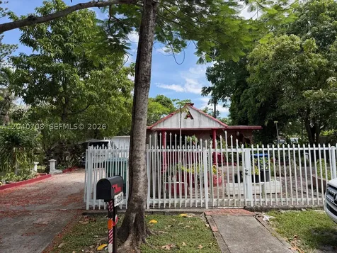 12600 Country Club Lane Miami FL 33167
