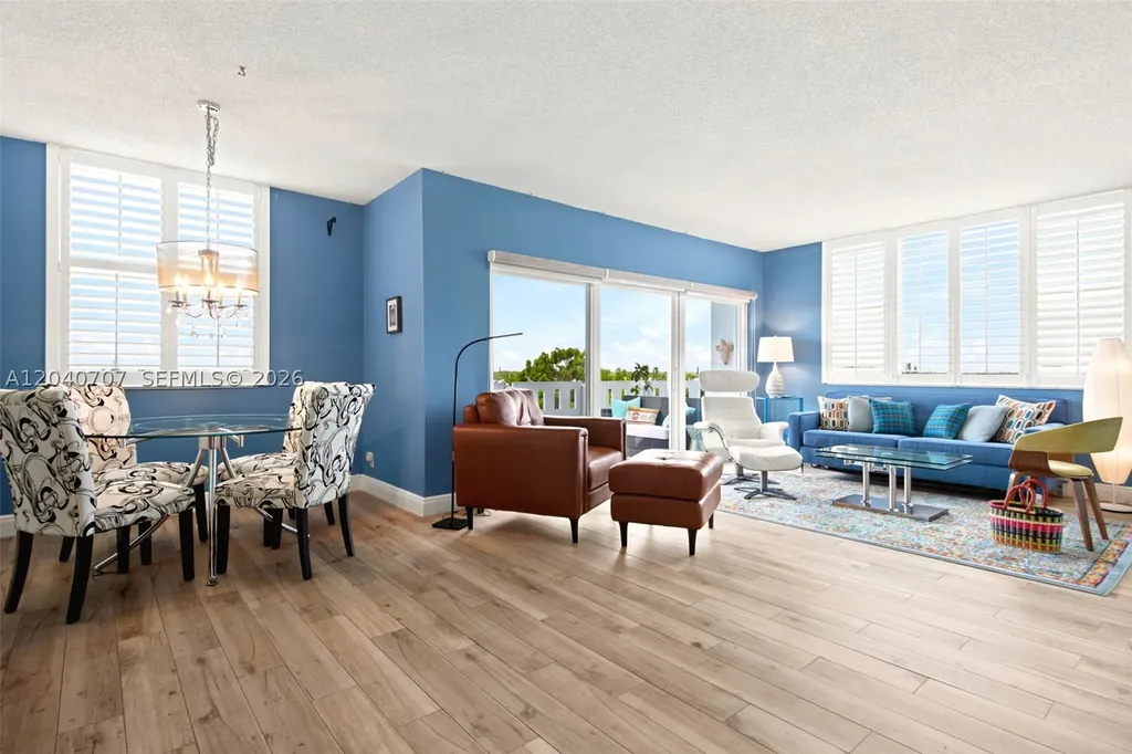 4350 Hillcrest Drive Hollywood FL 33021