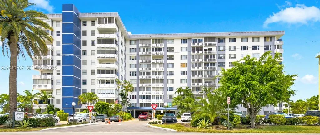 4350 Hillcrest Drive Hollywood FL 33021