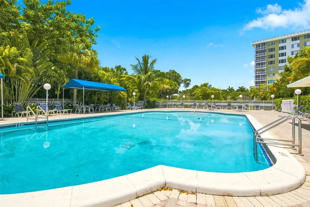 4350 Hillcrest Drive Hollywood FL 33021