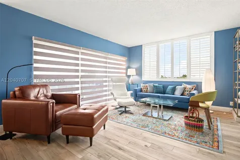4350 Hillcrest Drive Hollywood FL 33021