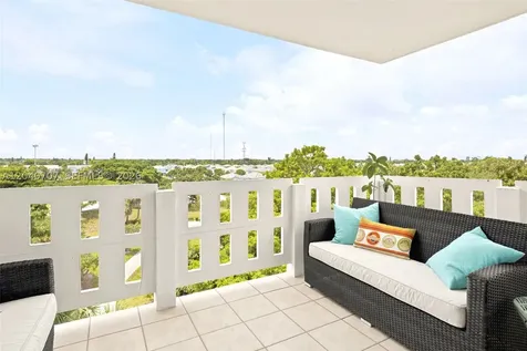 4350 Hillcrest Drive Hollywood FL 33021