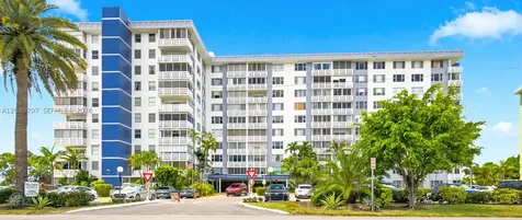 4350 Hillcrest Drive Hollywood FL 33021