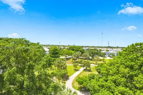 4350 Hillcrest Drive Hollywood FL 33021