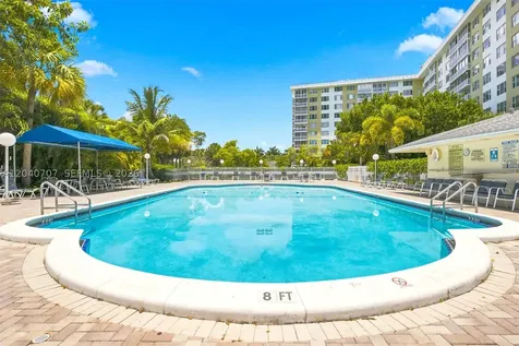 4350 Hillcrest Drive Hollywood FL 33021