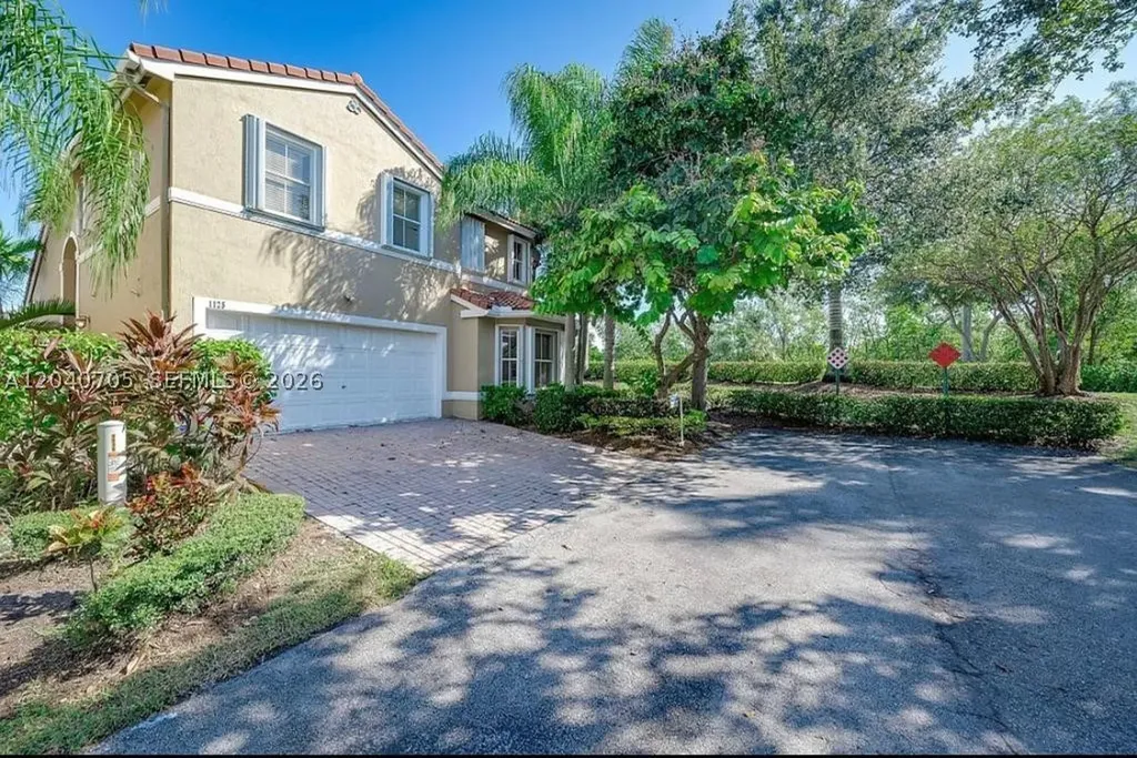 1125 Butternut Lane Hollywood FL 33019