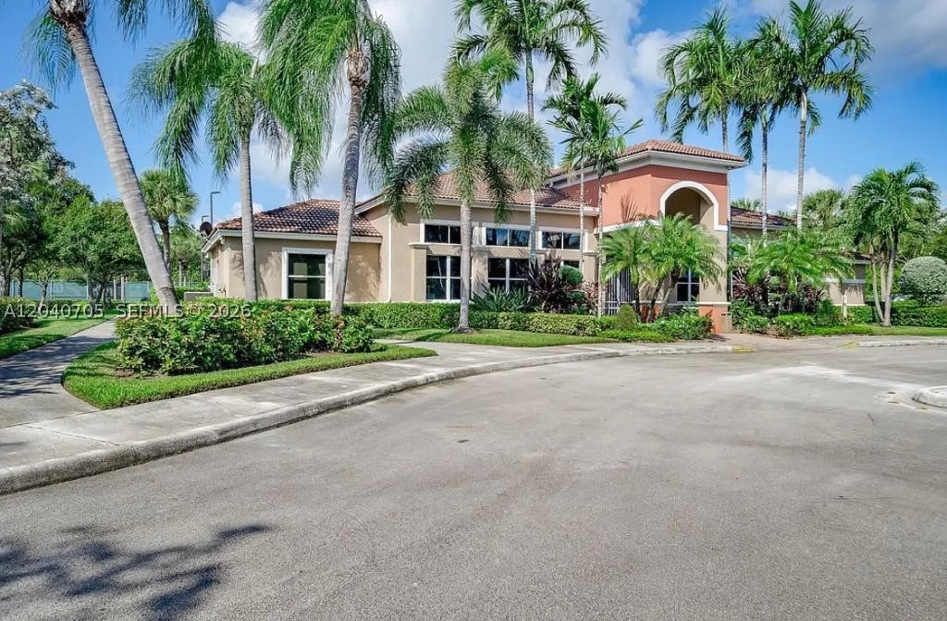 1125 Butternut Lane Hollywood FL 33019