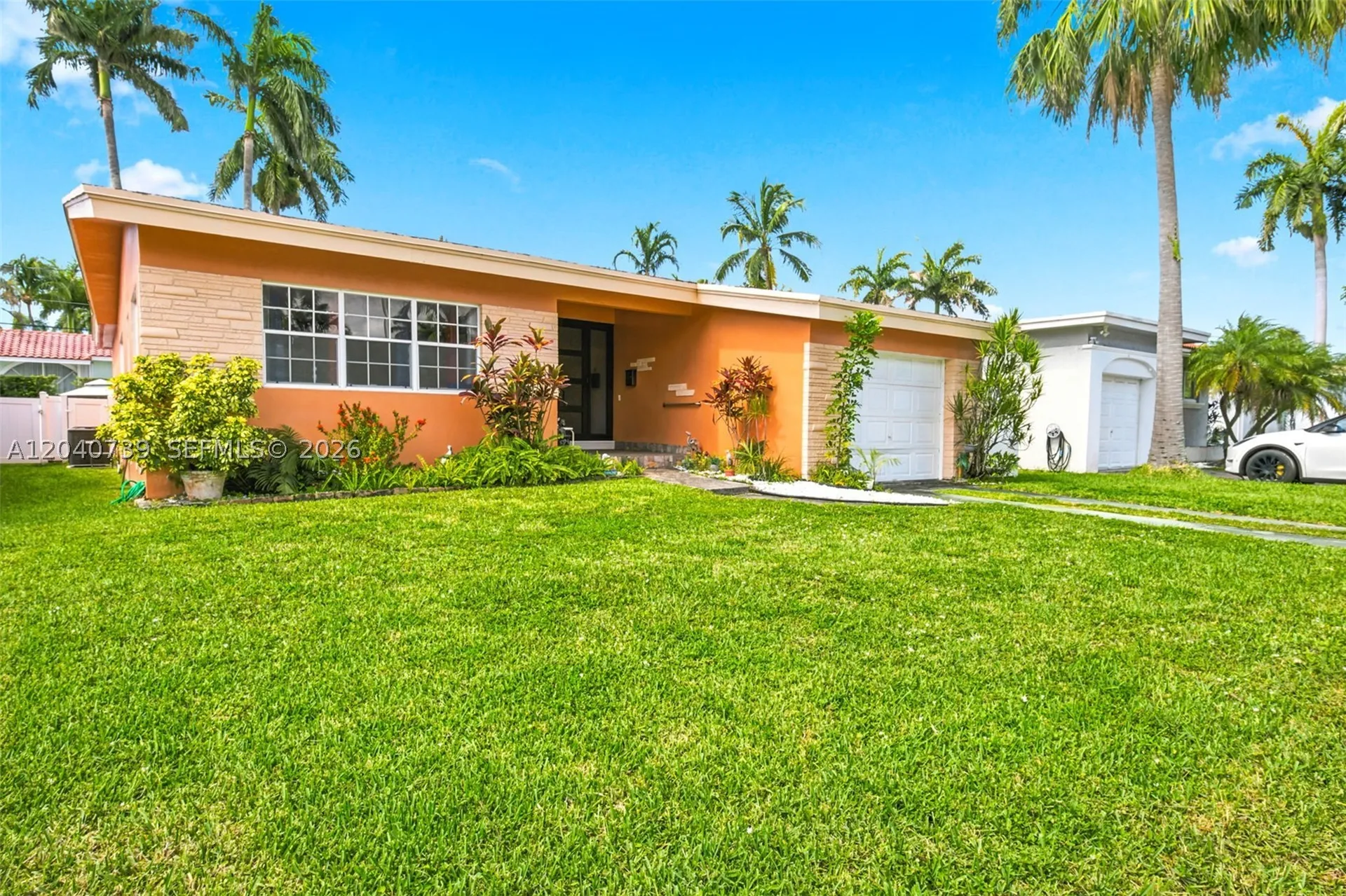 1222 Hollywood Boulevard Hollywood FL 33019