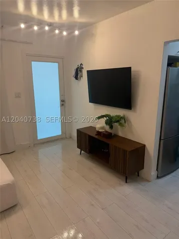 344 Meridian Avenue Miami Beach FL 33139