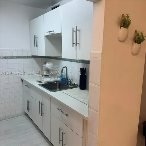 344 Meridian Avenue Miami Beach FL 33139