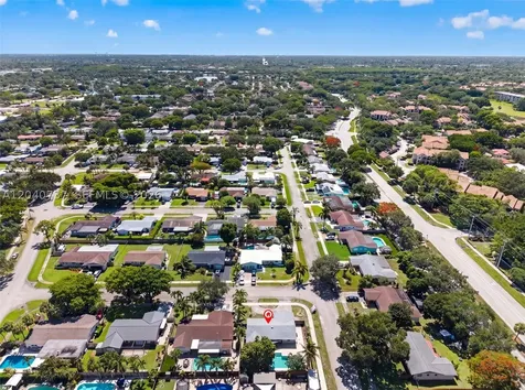 6848 NW 27th Way Fort Lauderdale FL 33309