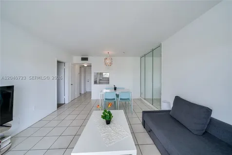 2880 NE 203rd Street Aventura FL 33180