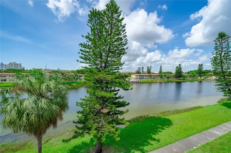 2880 NE 203rd Street Aventura FL 33180