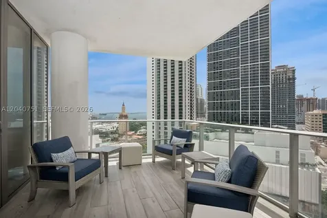 851 NE 1st Avenue Miami FL 33132