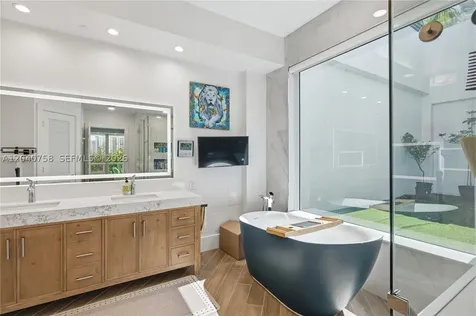 16400 Collins Avenue Sunny Isles Beach FL 33160