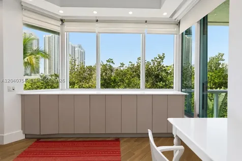 16400 Collins Avenue Sunny Isles Beach FL 33160