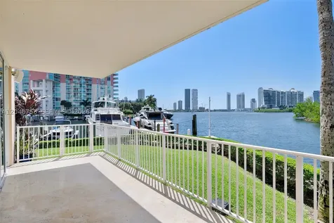 3330 NE 190th Street Aventura FL 33180