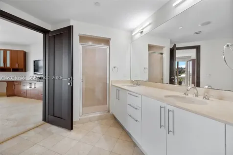 3330 NE 190th Street Aventura FL 33180