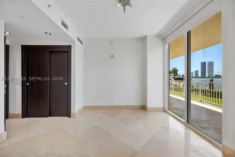 3330 NE 190th Street Aventura FL 33180