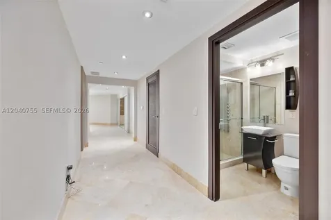 3330 NE 190th Street Aventura FL 33180