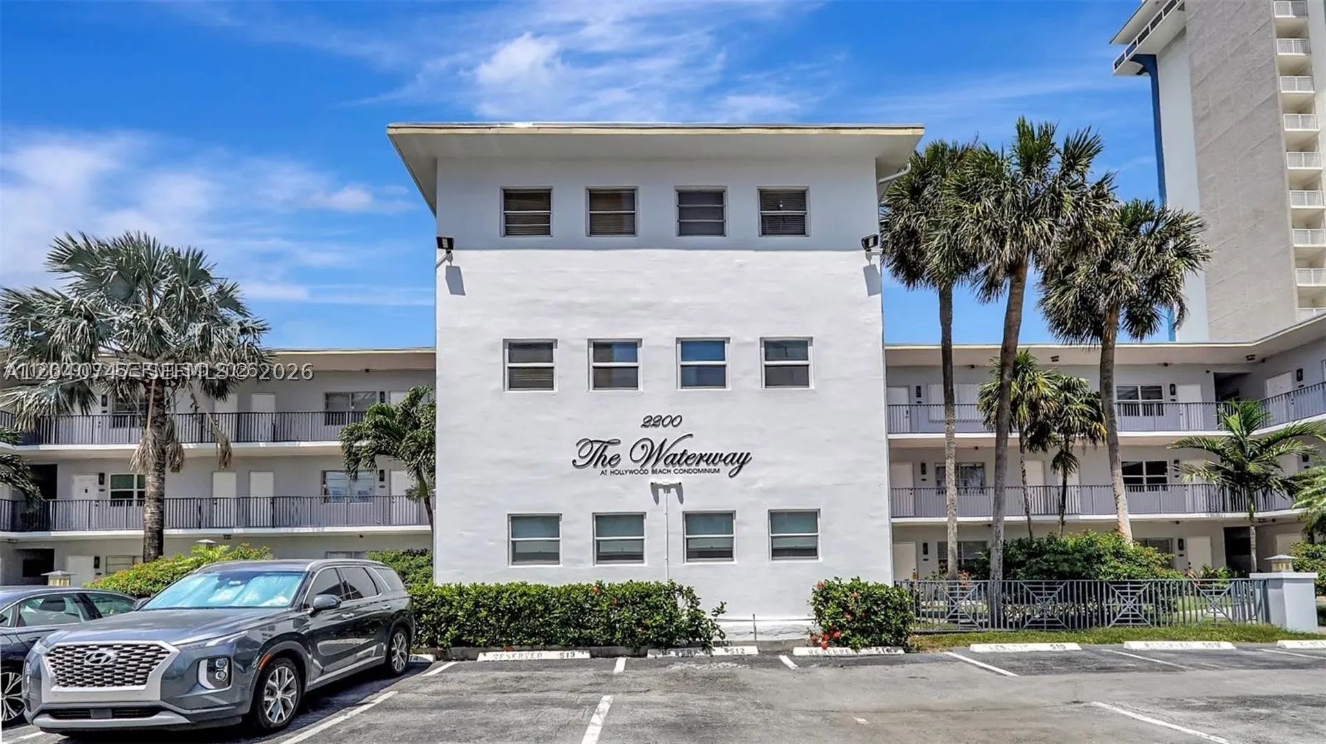 Hollywood FL 33019