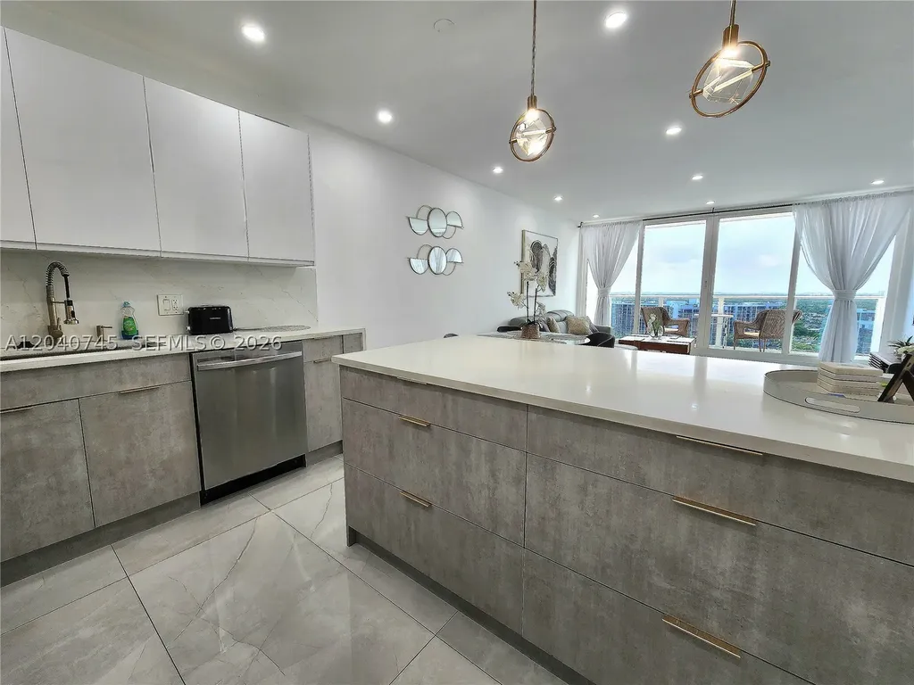 3505 S Ocean Drive Hollywood FL 33019