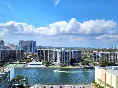 3505 S Ocean Drive Hollywood FL 33019