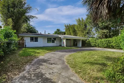 18500 NE 23rd Court Miami FL 33180