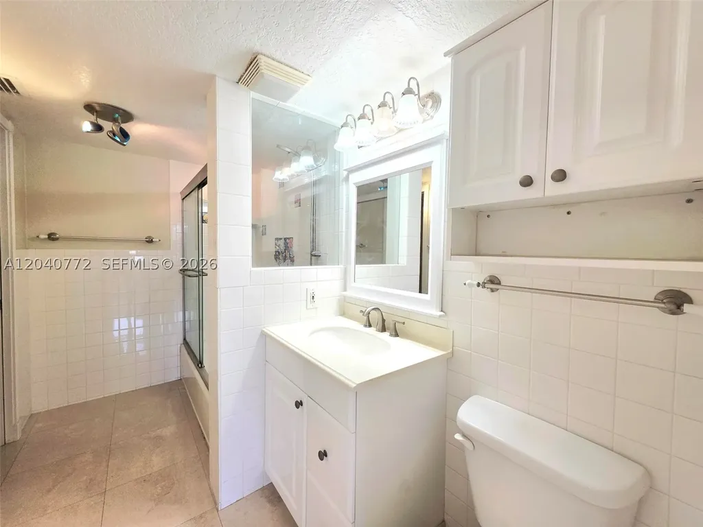 1400 NE 57th Court Fort Lauderdale FL 33334