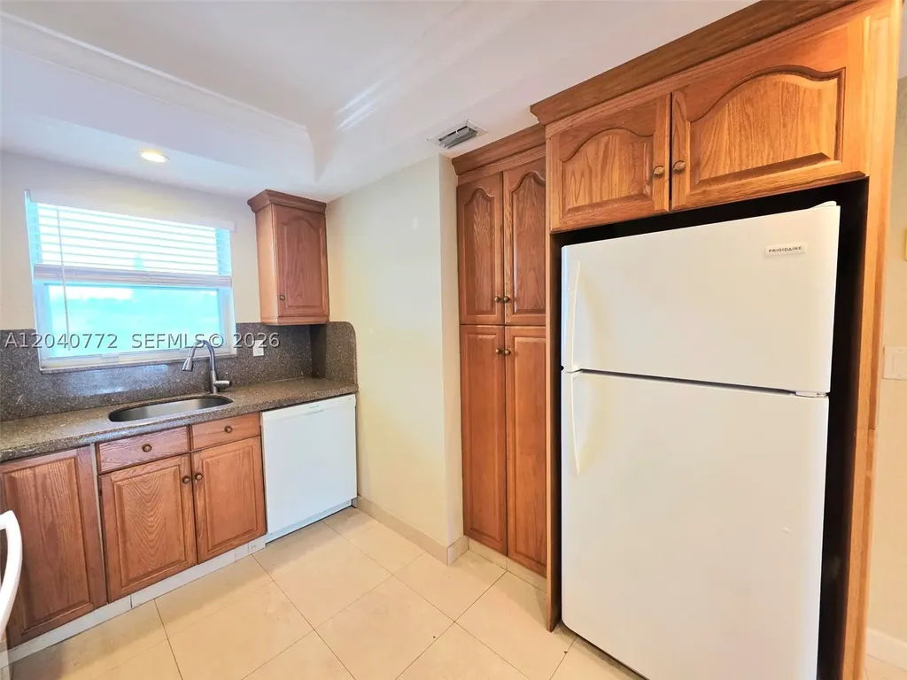 1400 NE 57th Court Fort Lauderdale FL 33334