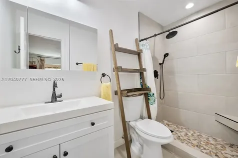 9241 SW 183rd Terrace Palmetto Bay FL 33157