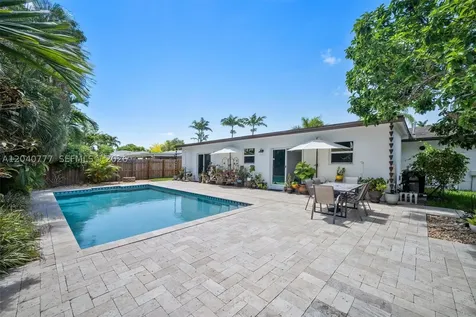 9241 SW 183rd Terrace Palmetto Bay FL 33157