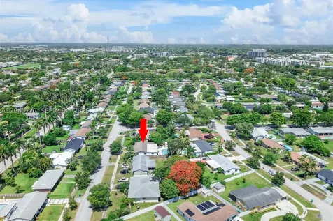 9241 SW 183rd Terrace Palmetto Bay FL 33157