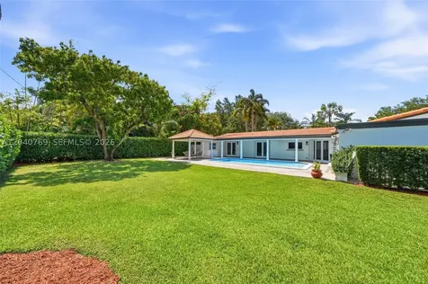 8240 SW 150 Drive Palmetto Bay FL 33158
