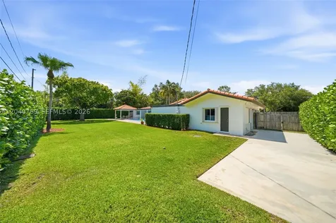 8240 SW 150 Drive Palmetto Bay FL 33158