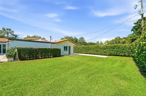 8240 SW 150 Drive Palmetto Bay FL 33158