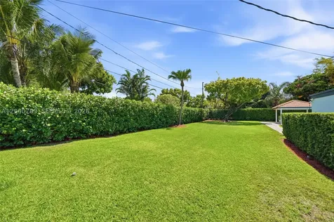 8240 SW 150 Drive Palmetto Bay FL 33158
