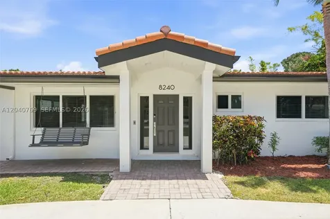 8240 SW 150 Drive Palmetto Bay FL 33158