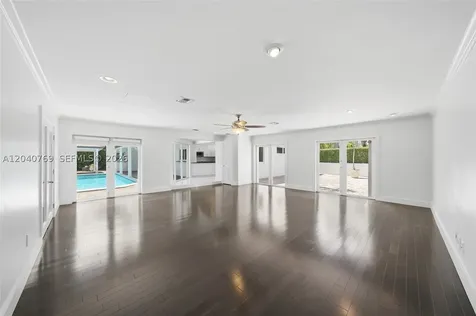 8240 SW 150 Drive Palmetto Bay FL 33158